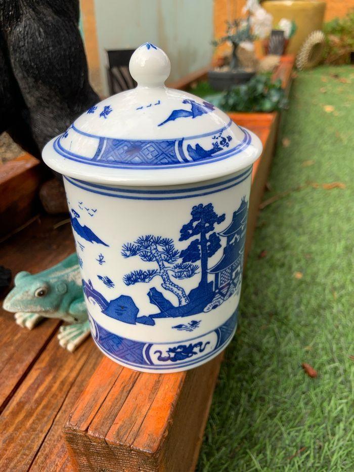 Grande tasse à couvercle en porcelaine de Chine bleu et blanc - photo numéro 7