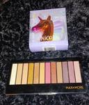 Palette de maquillage et pinceau licorne