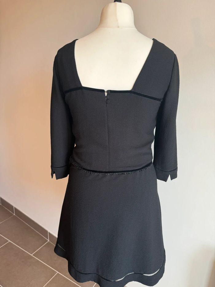 Robe Sézane noire chic détails velours Taille 38 - photo numéro 9