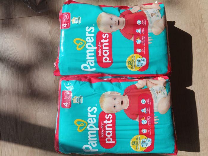 2 paquets de couches Pampers baby dry pants taille 4