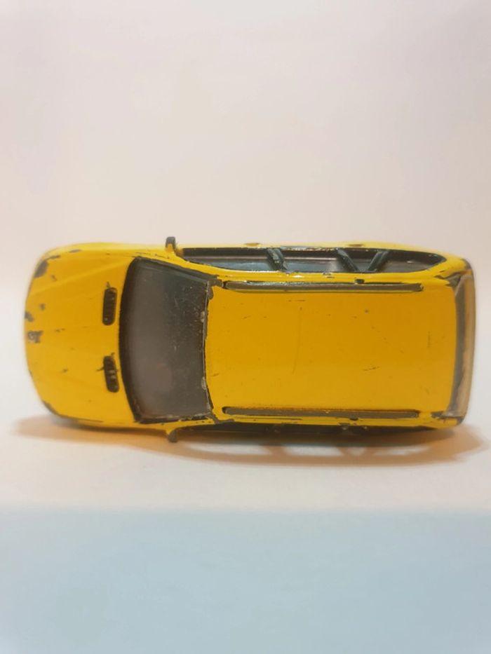 RealToy BMW X5 Jaune - 1/61 - photo numéro 13