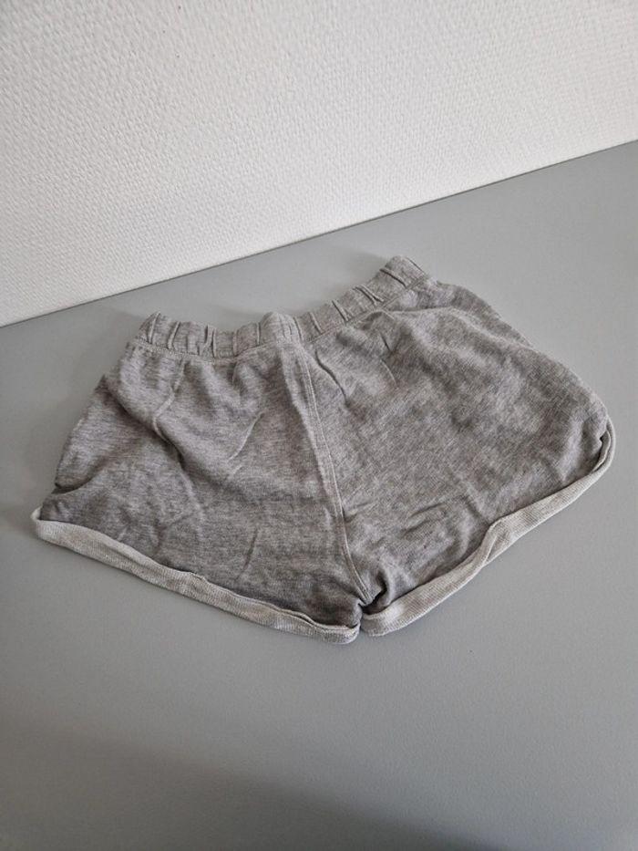 Short gris H&M - photo numéro 2