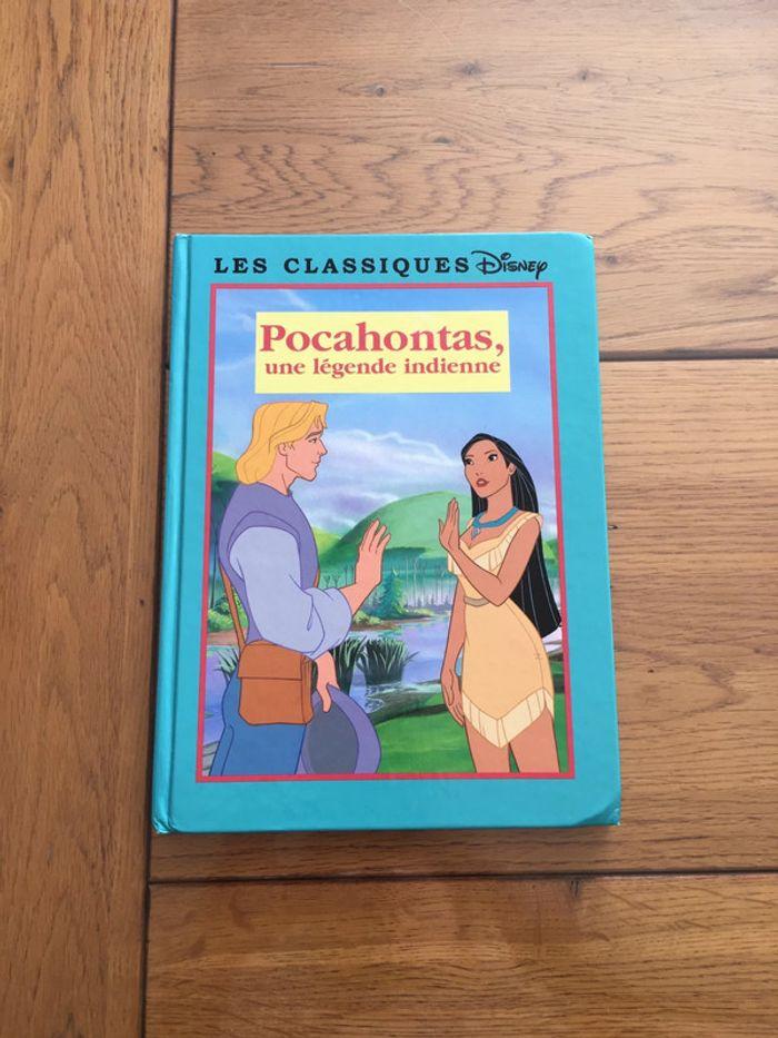 Livre Pocahontas Disney - photo numéro 1