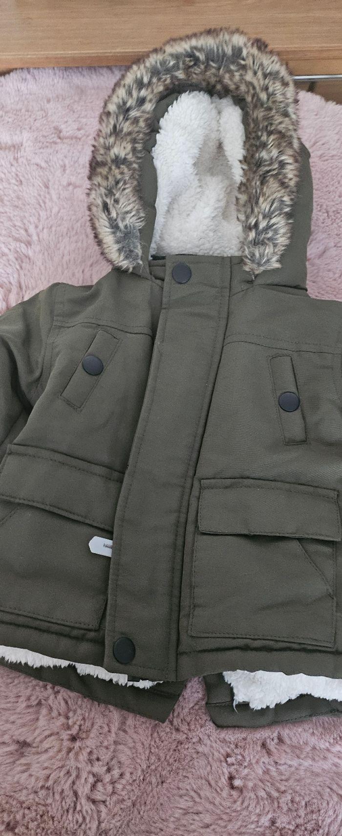 Manteau tout doux Primark taille 3/6 mois - photo numéro 2