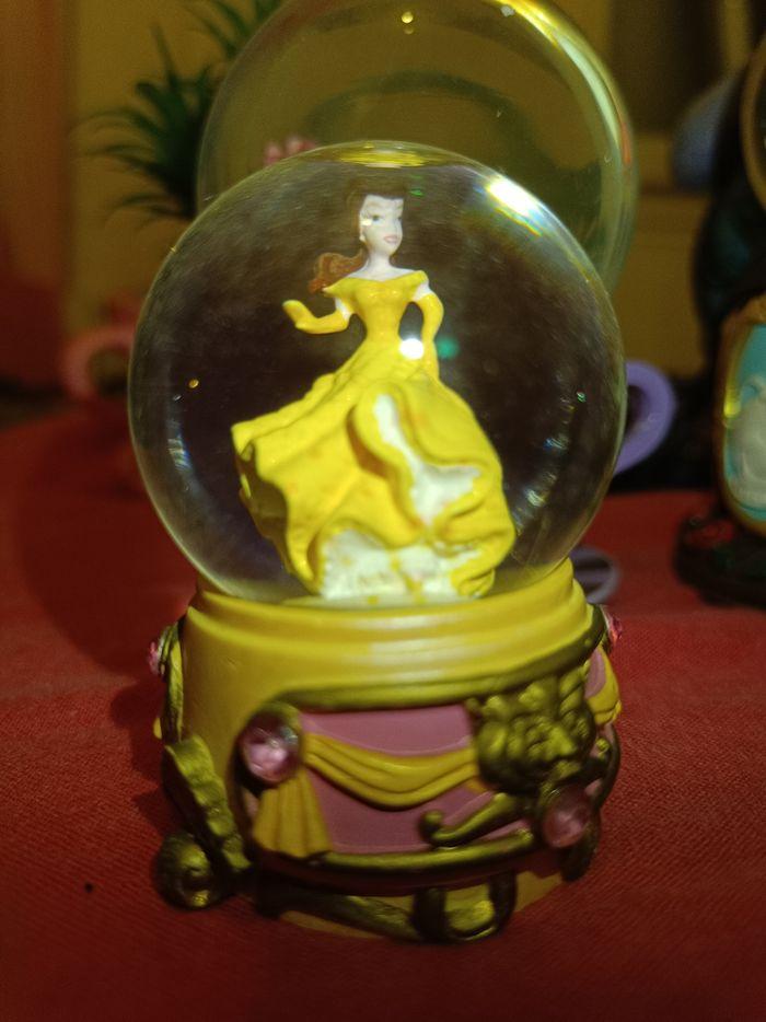 Mini snowglobe Belle Disney