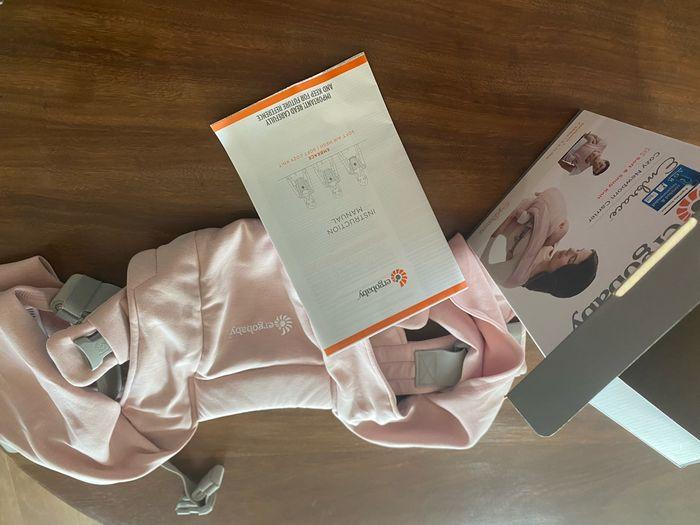 Porte-bébé Ergobaby Embrace blush Pink NEUF - photo numéro 5