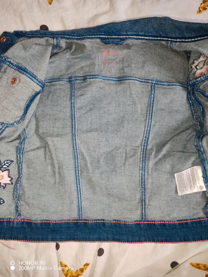 Veste en jean 8 ans - photo numéro 3