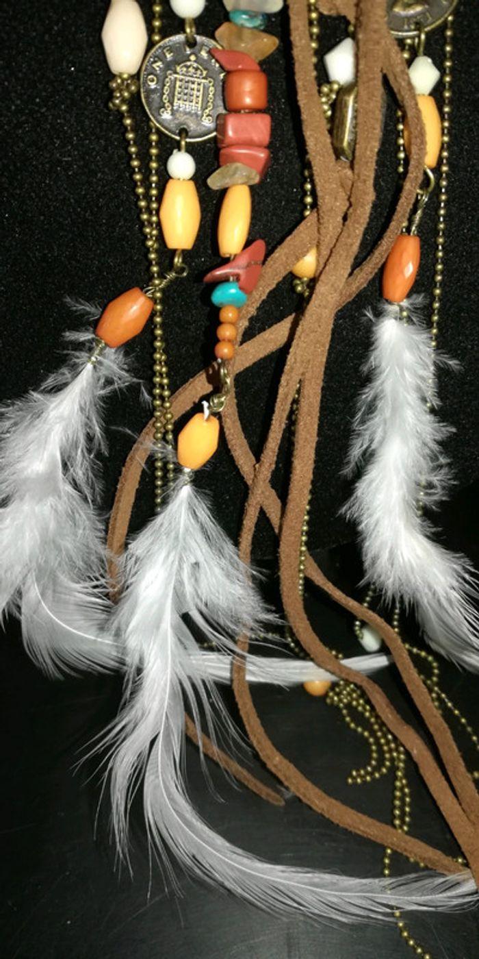 Collier fantaisie perles, plumes, pièces et cuir - photo numéro 8