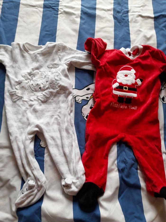 Pyjama ( c&a) et   père Noël sans marque