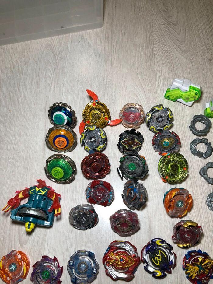 Lot toupies Beyblade Hasbro takara - photo numéro 8