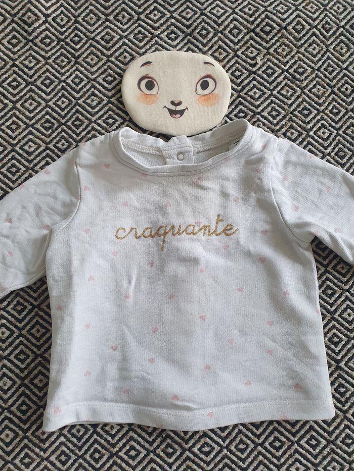 Joli t-shirt tape à l'œil bébé fille 6 mois :) - photo numéro 1