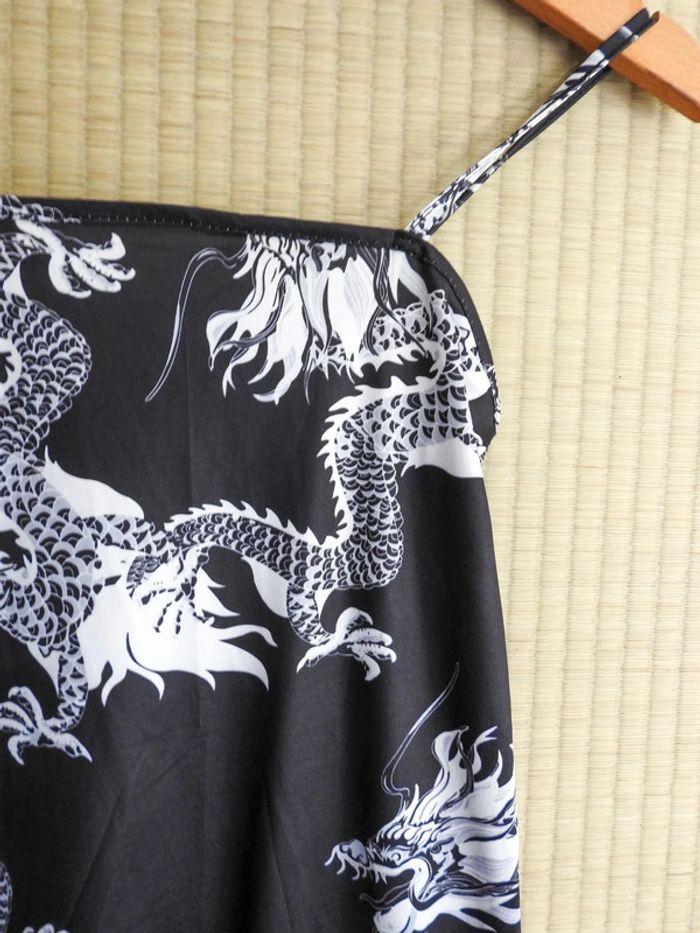 Mini robe motifs dragons taille S - photo numéro 2