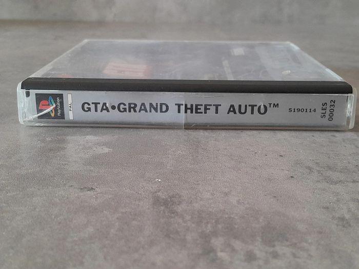 Jeu PlayStation Platinum GTA Grand Theft Auto - photo numéro 3