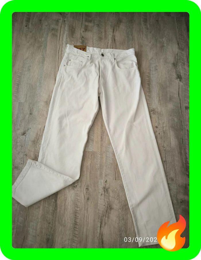 Jeans blanc coupe droite C17 taille 44 (34us) - photo numéro 3