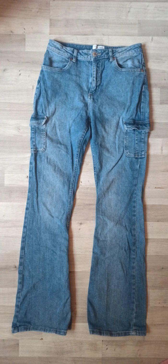 Jeans cargo taille haute et pattes d'éléphant - photo numéro 2