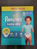 1 carton de couches pampers taille 5