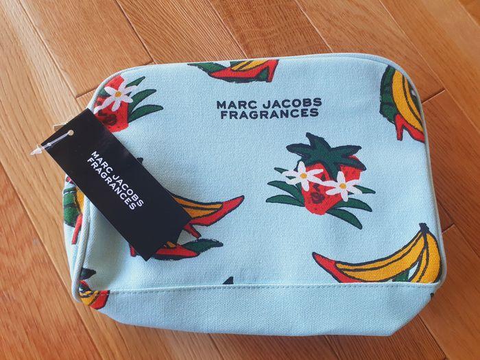 Trousse De Toilette "MARC JACOBS" en Toile Bleu neuve sous blister. - photo numéro 6