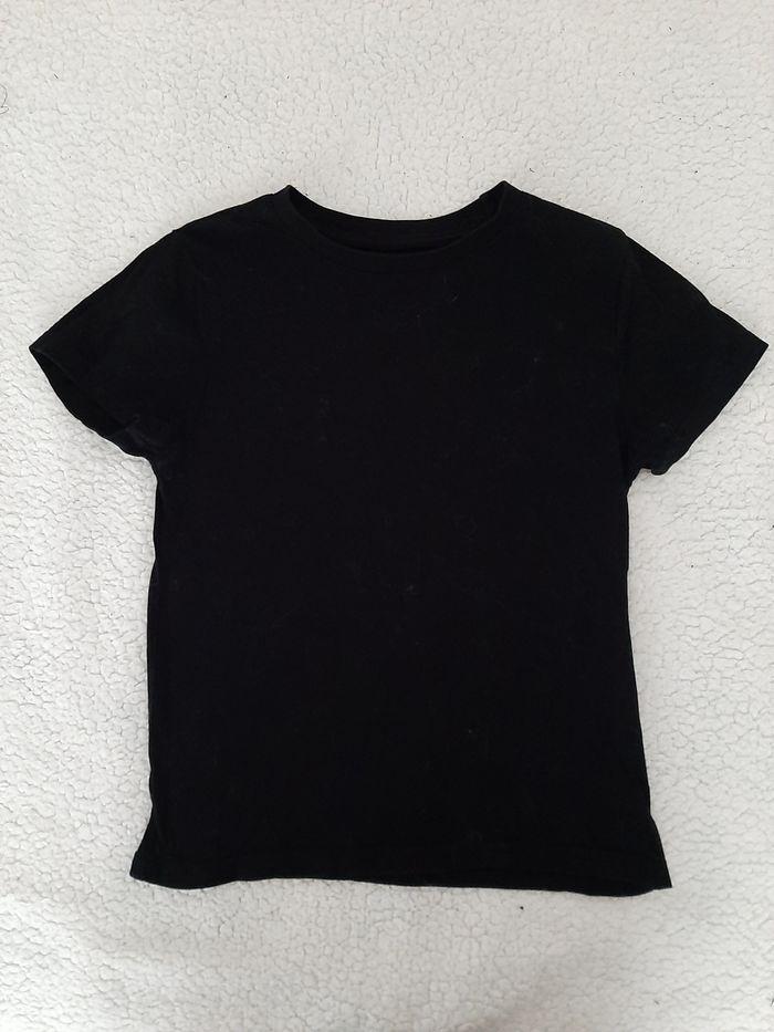 T-shirt noir - photo numéro 1