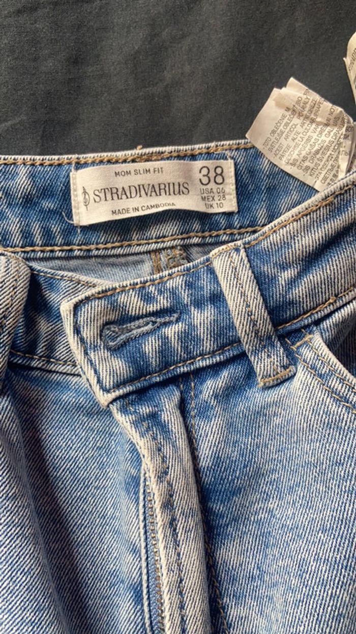 Jean mom stradivarius taille 38 - photo numéro 2