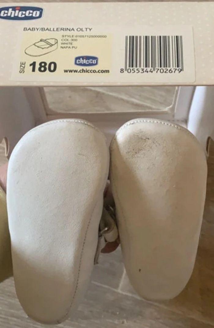 🛑chaussure bébé Chicco🛑 T18 - photo numéro 2