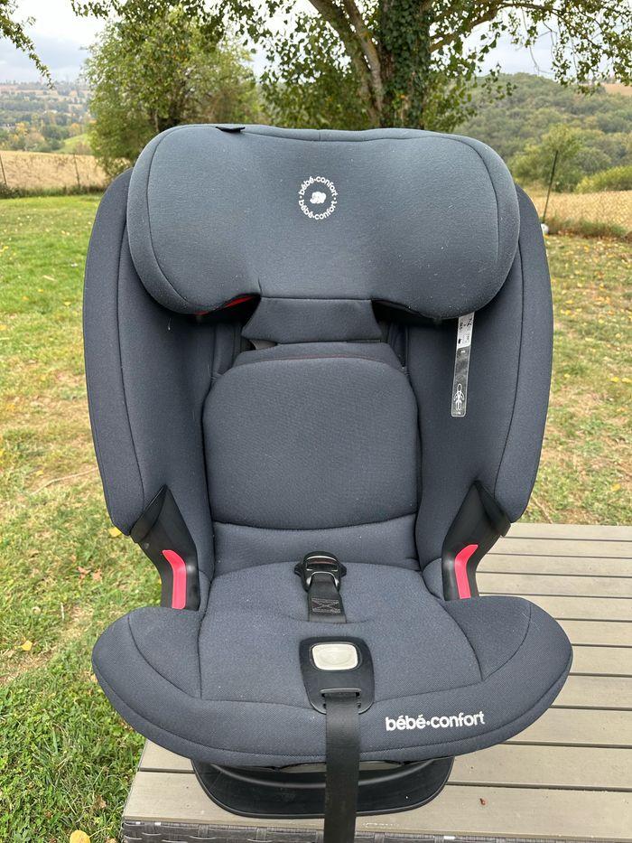 Siège bébé confort isofix déjà utilisé - photo numéro 1