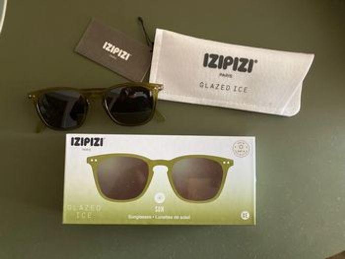 Izipizi lunettes de soleil kaki neuves - photo numéro 2