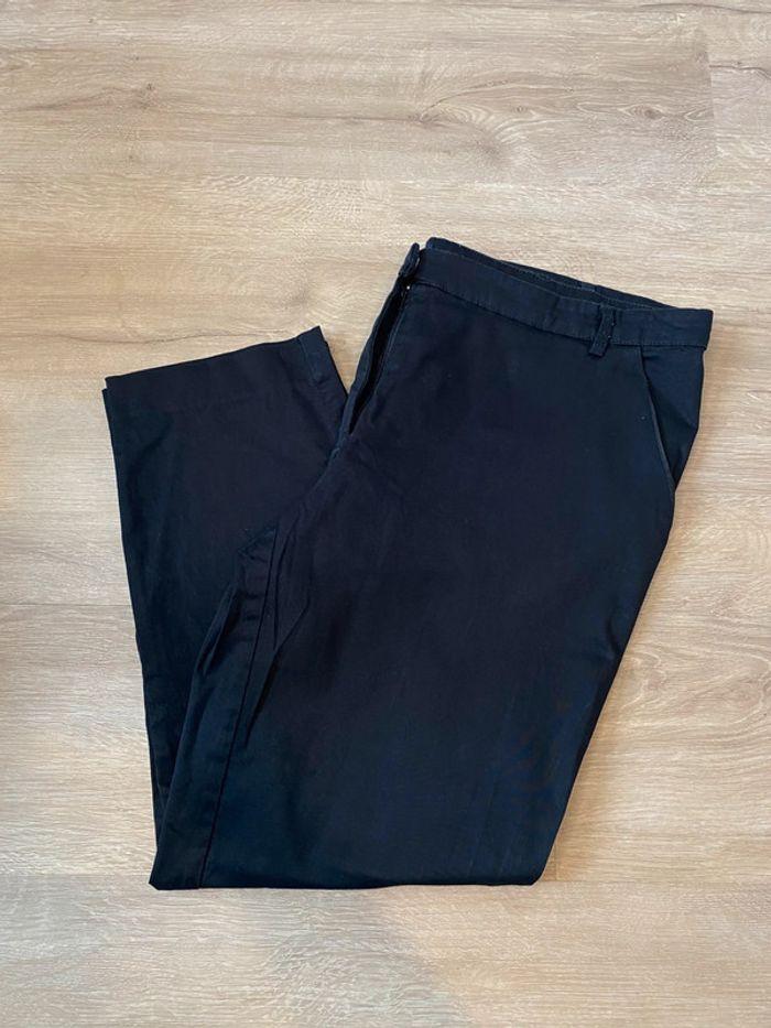 Pantalon chino court noir Kiabi taille 3XL / 46 - photo numéro 1