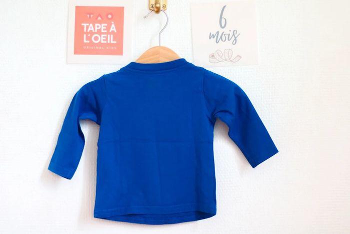 T-shirt bleu manches longues motif vert, TAO, 6 mois - photo numéro 4