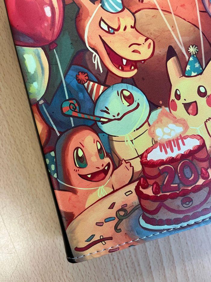 🔥 Magnifique Classeur Pokémon Anniversaire pour 400 cartes Pokémon - photo numéro 2