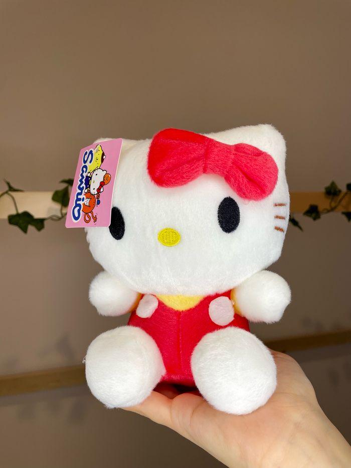 Peluche Hello Kitty Sanrio - photo numéro 7