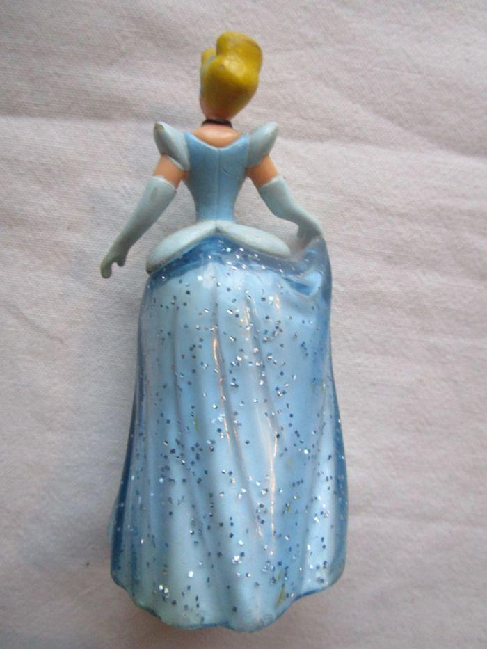 Figurine Disney Cendrillon - photo numéro 2