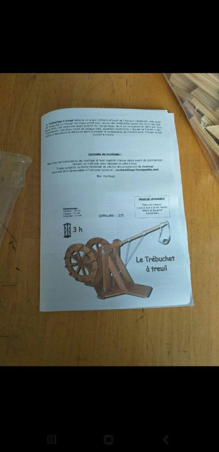 Maquette à construire en bois. Trebuchet a treuil - photo numéro 1