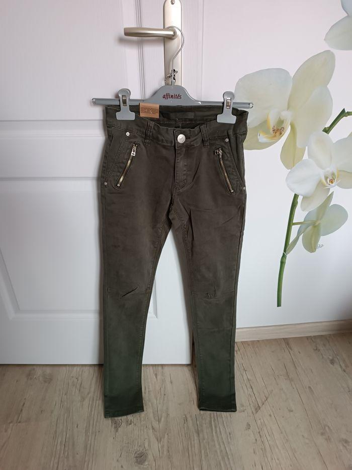 Jean skinny neuf taille 36 - photo numéro 1