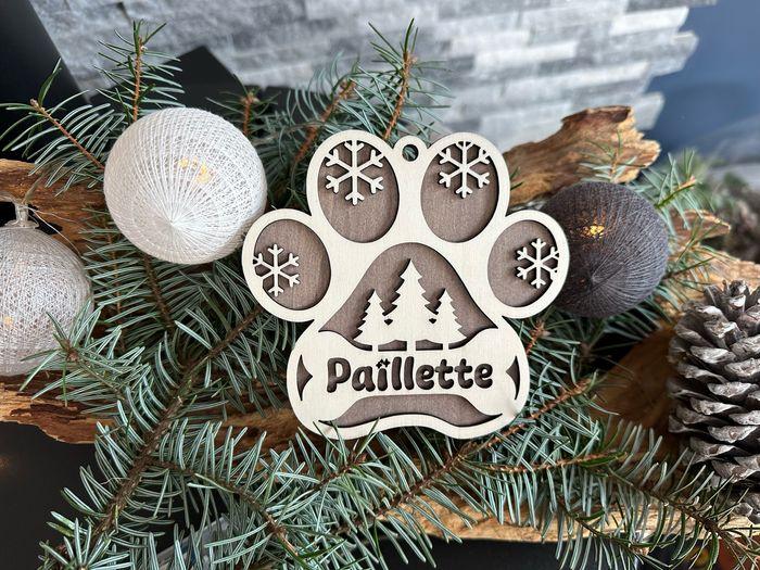 Boule de Noël patte de chien avec flocons et sapins - photo numéro 5