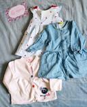 Lot 6 mois 2 robes bleues Tape à l'oeil et Baby Club+ gilet blanc Graine de rêve