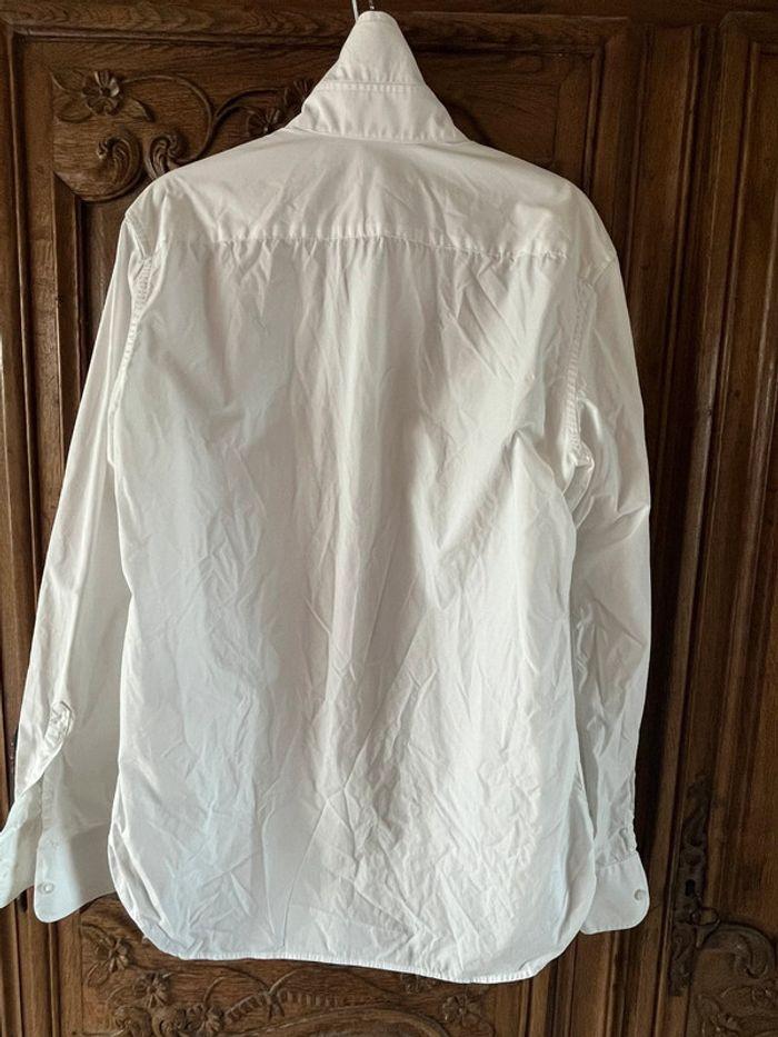 Chemise blanche - photo numéro 1