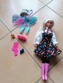 Barbie ecole