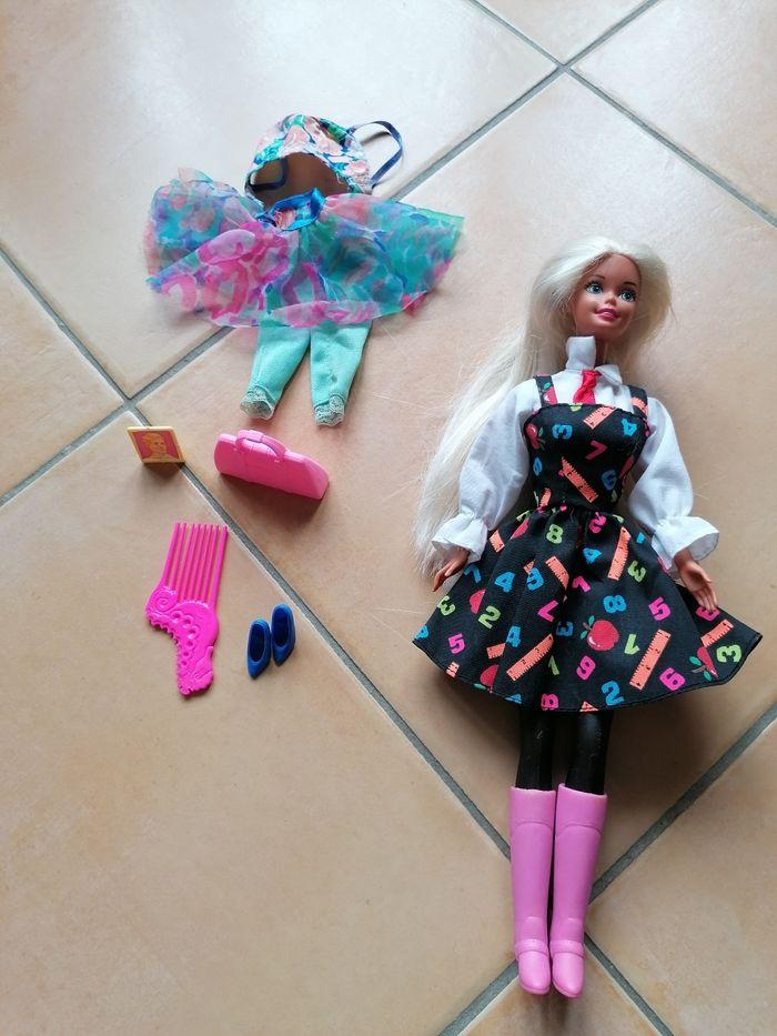 Barbie ecole