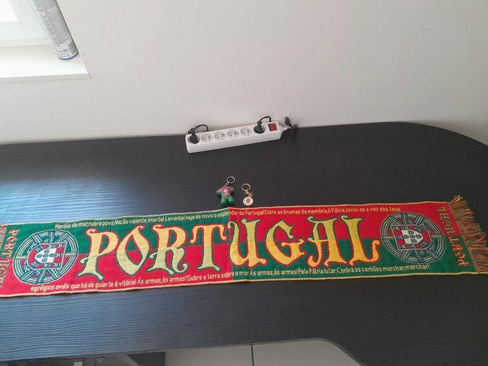 Écharpe de foot du Portugal et porte clefs