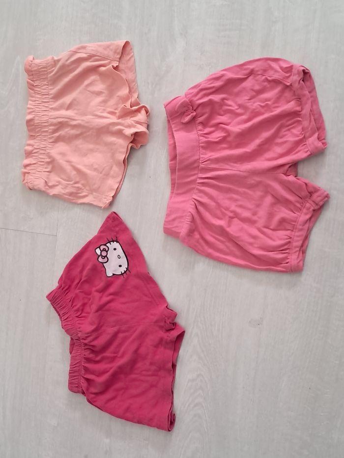 Lot 3  shorts 3 ans