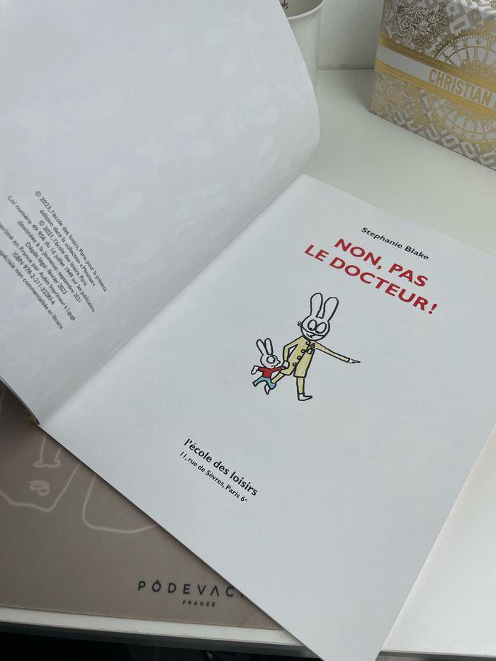 Livre Simon - non, pas le docteur - école des loisirs - photo numéro 2