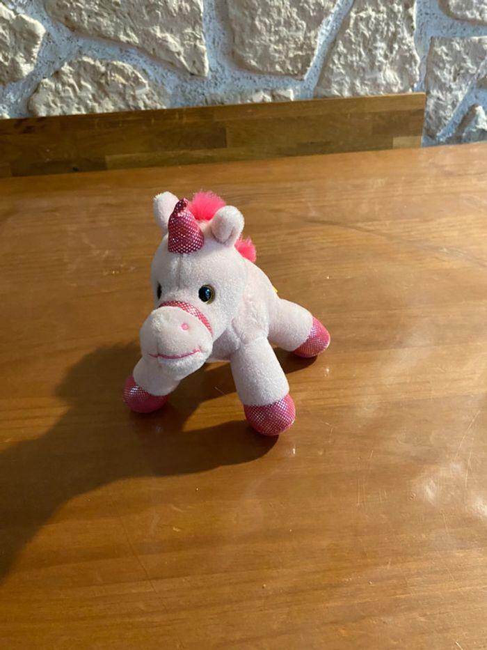 Petite peluche licorne - photo numéro 1