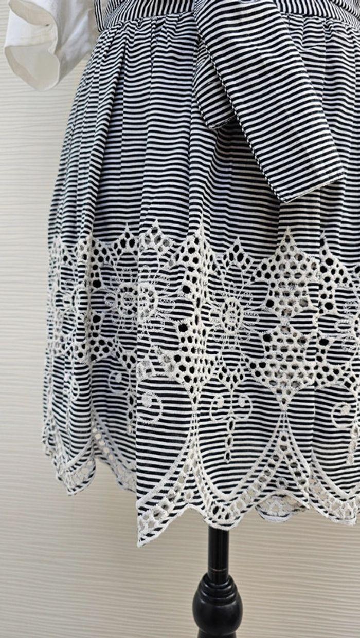 Jupe plissée taille haute rayures broderies Kookai - photo numéro 3