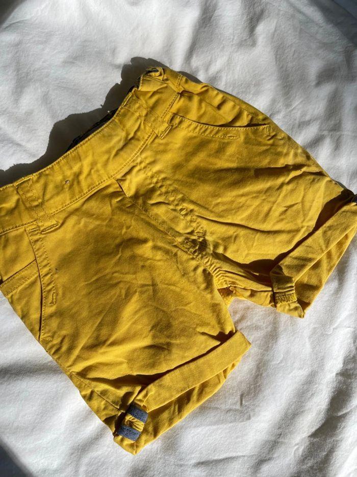 Short jaune Timberland 6 mois - photo numéro 1