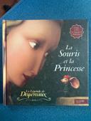 Livre album carton La souris et la princesse la légende de Despereaux Hachette Jeunesse