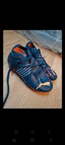 Chaussures de foot taille 30