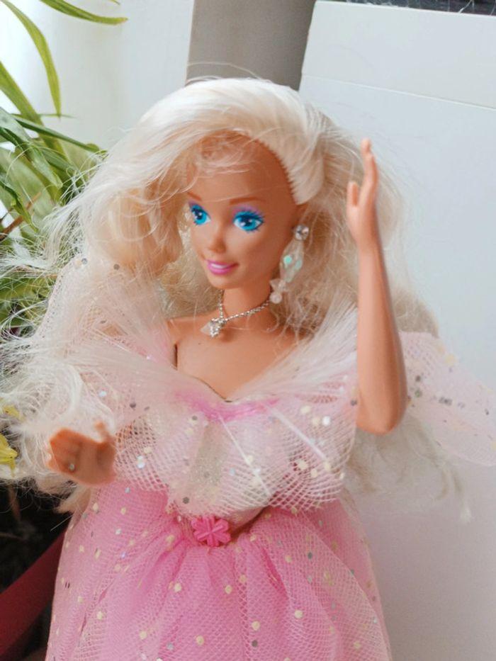 Barbie doll poupée mannequin mattel light lumineuse lumière rêve dream vintage Twinkle 1993 - photo numéro 2