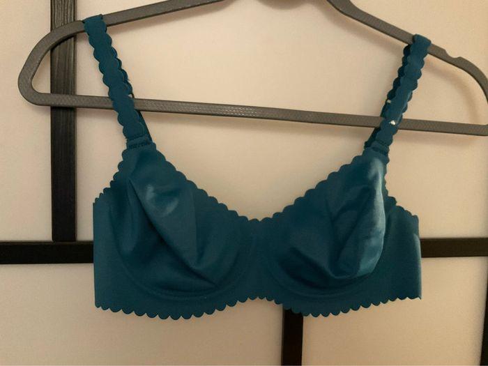 Soutien-gorge bleu Dim neuf - photo numéro 8