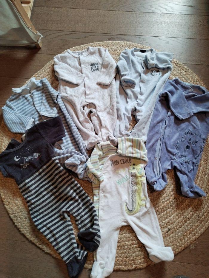 Lot de 6 pyjamas - photo numéro 1