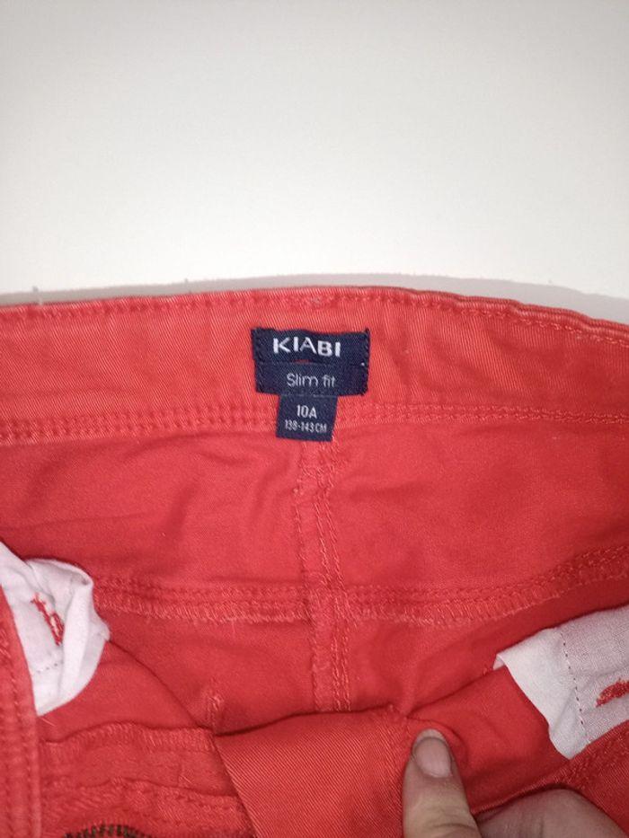 Jean slim fit rouge Kiabi 10 ans tbe - photo numéro 6